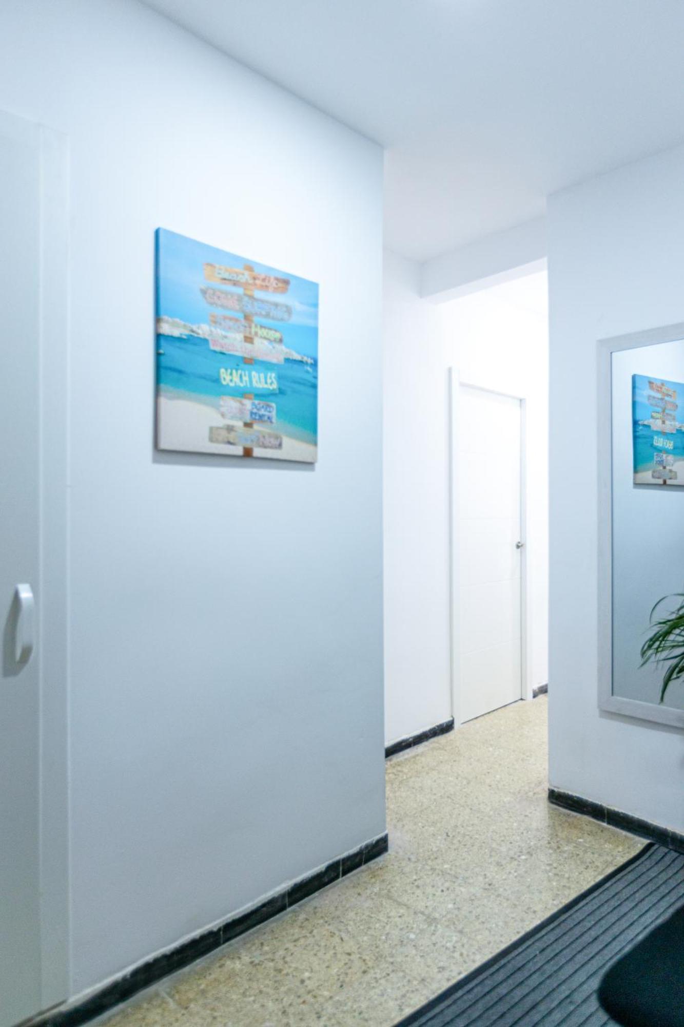 New Beach Apartments Alicante Bagian luar foto