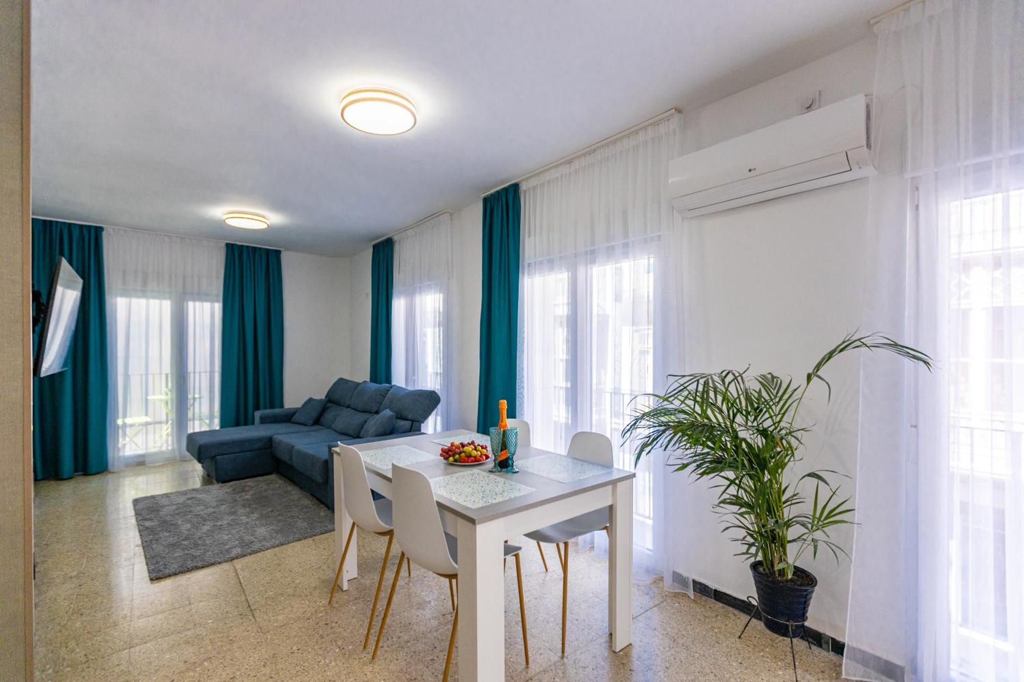 New Beach Apartments Alicante Bagian luar foto