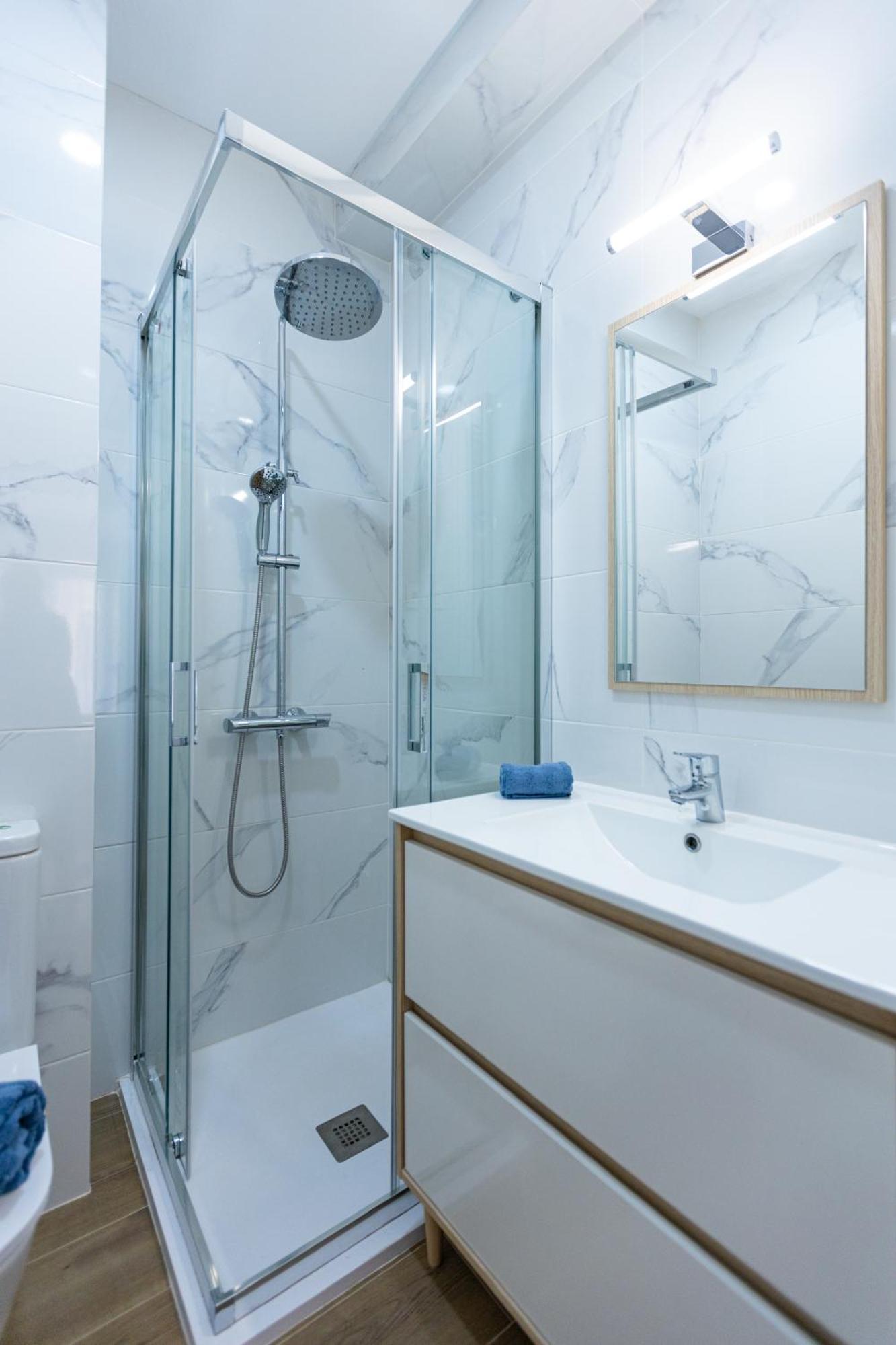 New Beach Apartments Alicante Bagian luar foto