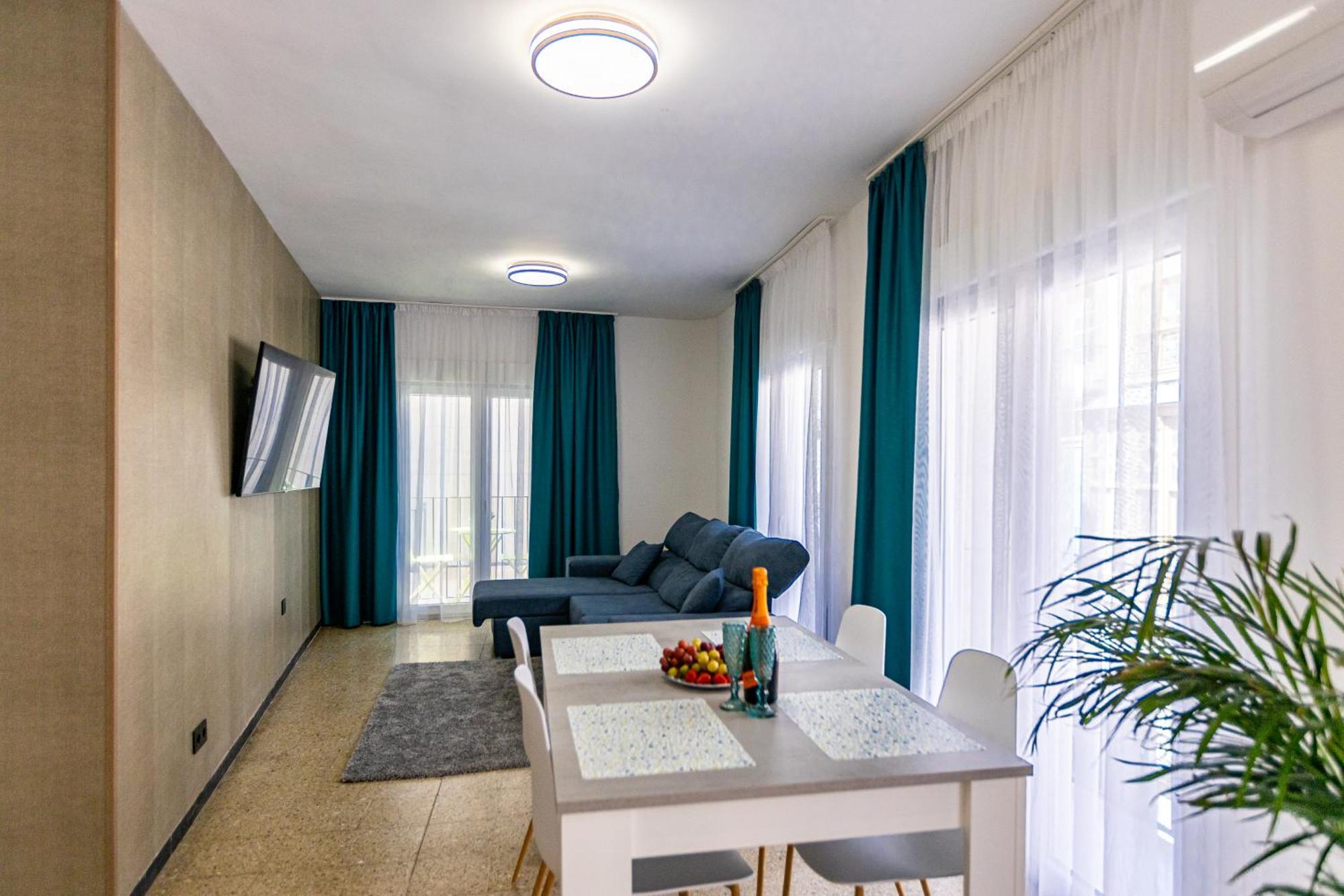 New Beach Apartments Alicante Bagian luar foto