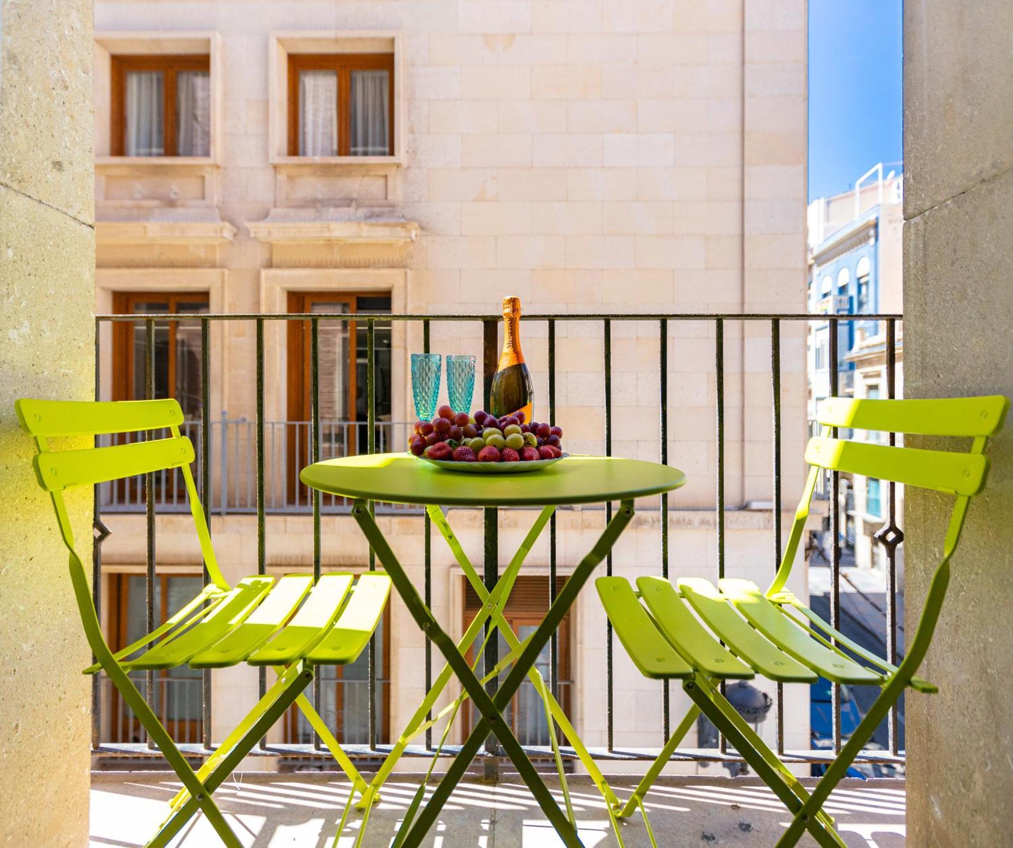 New Beach Apartments Alicante Bagian luar foto